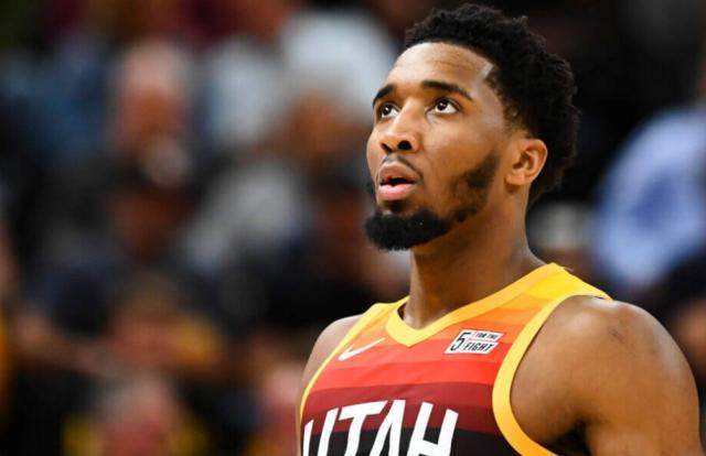 开云体育-米切尔交易仍无太多进展 尼克斯爵士分歧严重